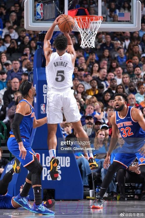 格兰姆斯全场7投仅1中,三分3中0得到5分3篮板1抢断1失误 格兰姆斯全场7投仅1中,三分3中0得到5分3篮板1抢断1失误